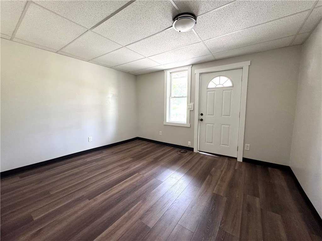 607 Wampum Ave #1 - Photo 4 of 8