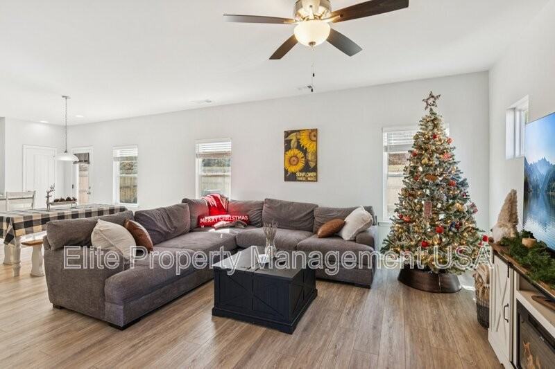 566 Skye Dr - Photo 7 of 20