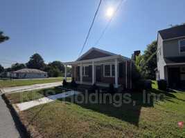 featured image of 1709 Freeney Ave