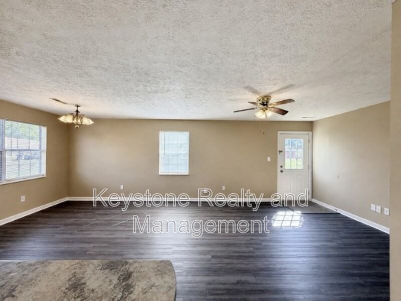 298 Thompsonville Ln #702 - Photo 2 of 9