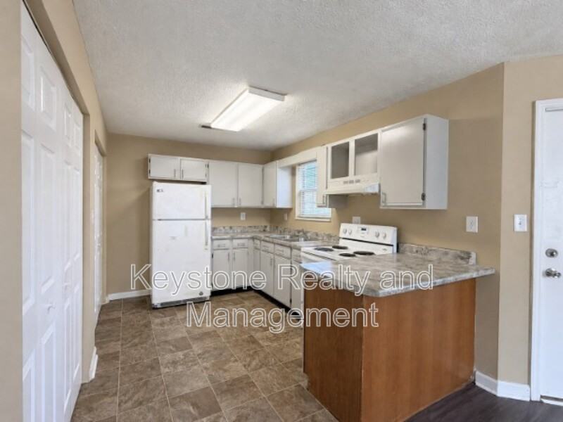298 Thompsonville Ln #702 - Photo 5 of 9