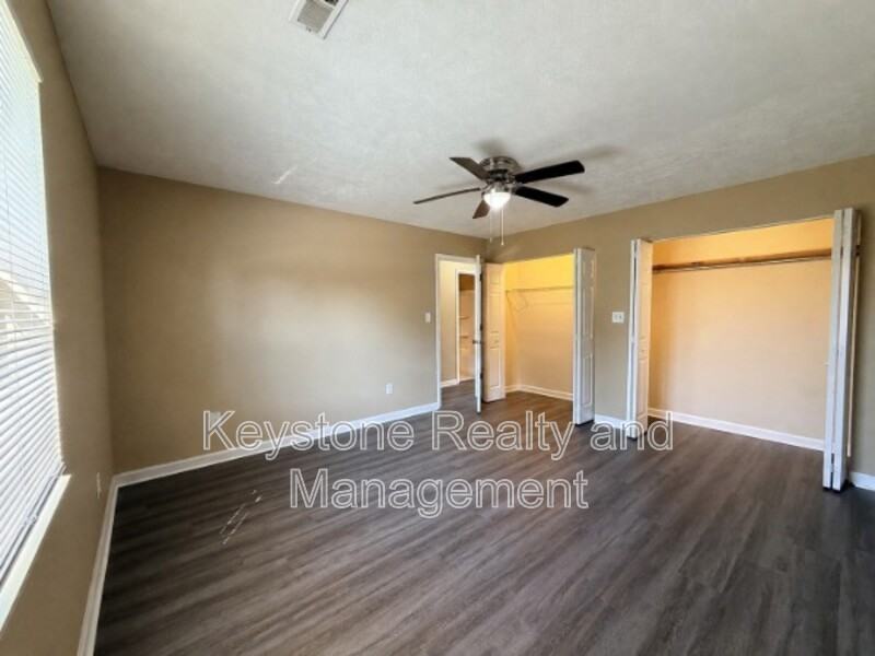 298 Thompsonville Ln #702 - Photo 6 of 9