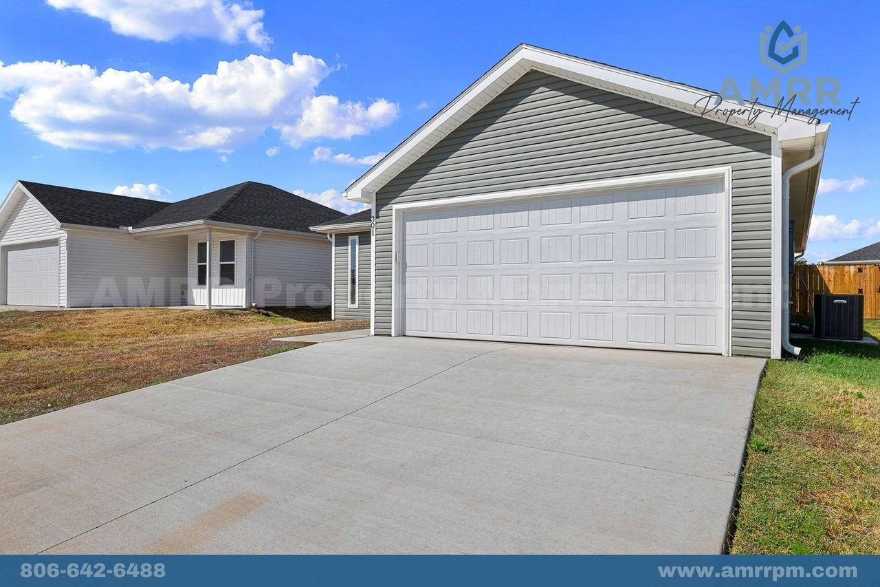 301 Golden Field Rd - Photo 5 of 30