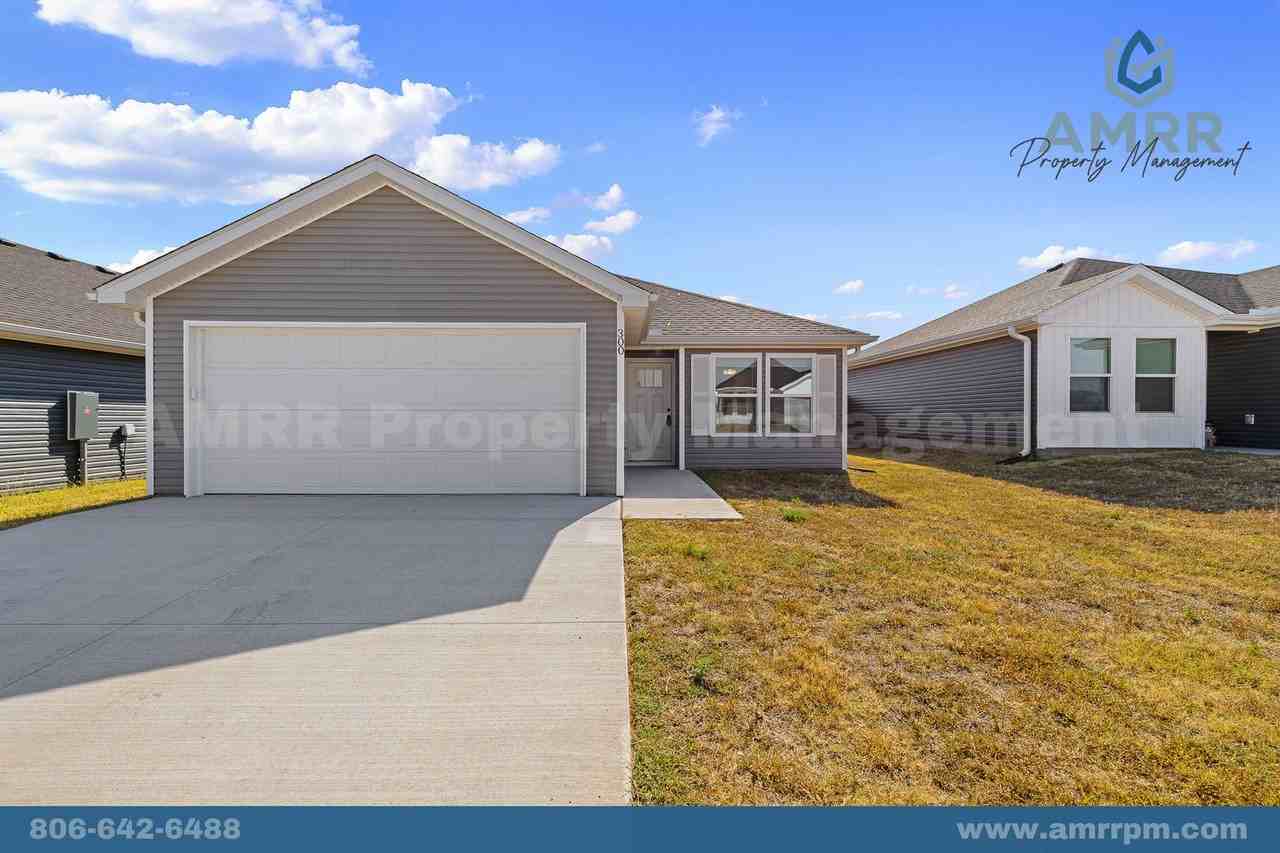 300 Golden Field Rd - Photo 3 of 28