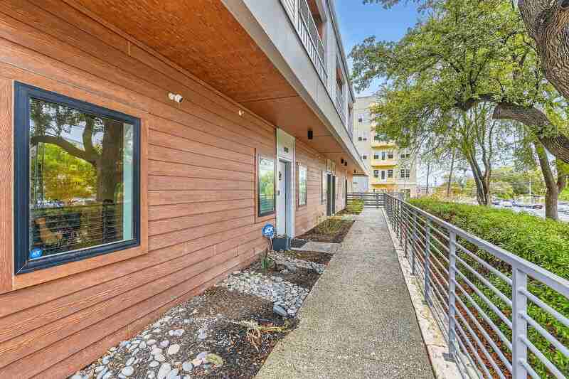 5924 S Congress Ave #11 - Photo 2 of 39
