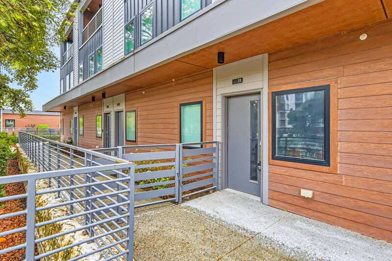 5924 S Congress Ave #11 - Photo 4 of 39