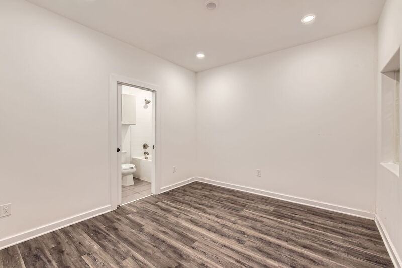 5924 S Congress Ave #11 - Photo 5 of 39