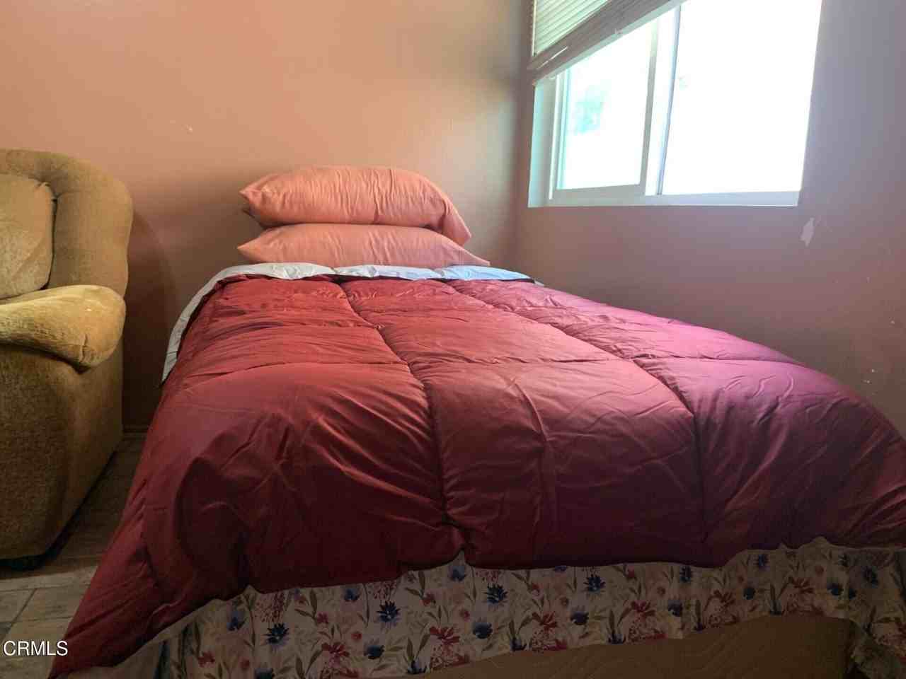 931 Devilfish Dr - Photo 3 of 7