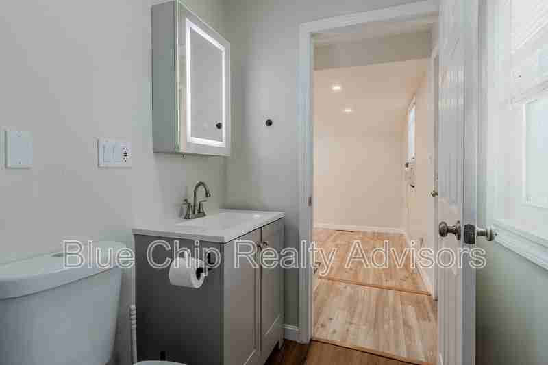 6 Foster Ct #6 - Photo 2 of 14