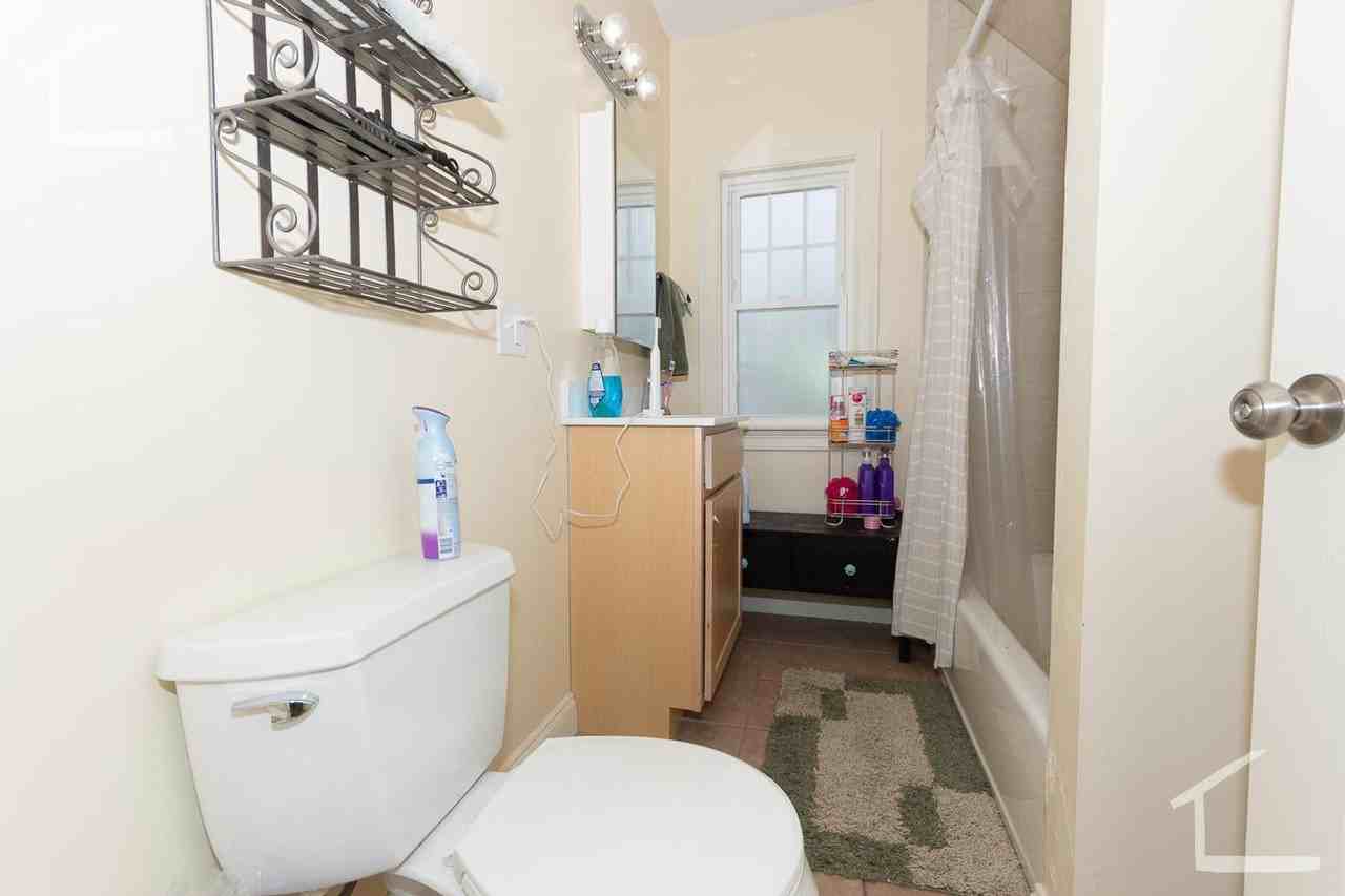 2 Brooks St - Photo 2 of 10