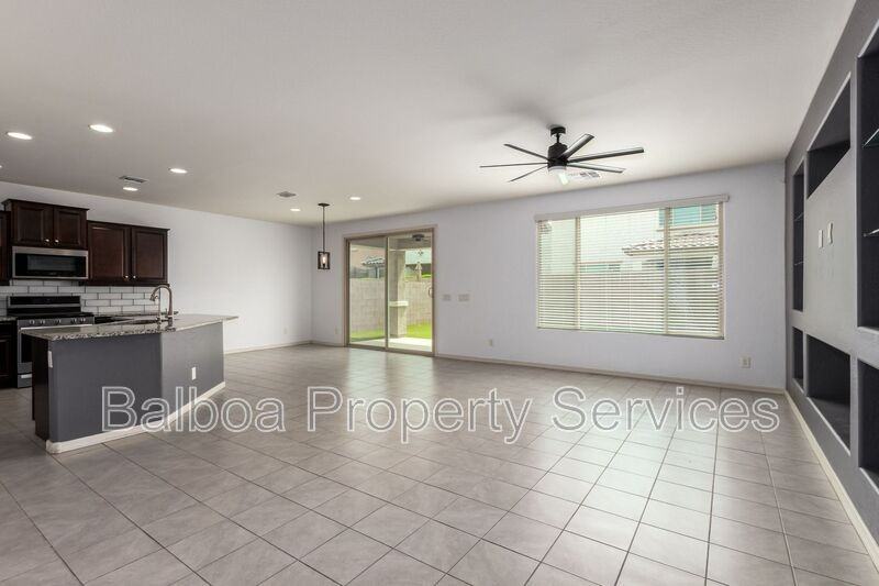5427 S Canyon Rim - Photo 5 of 50