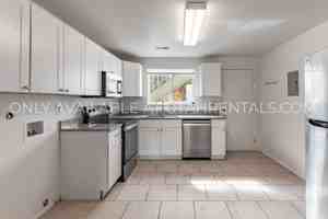 featured image of 1052 S Virginia Cir