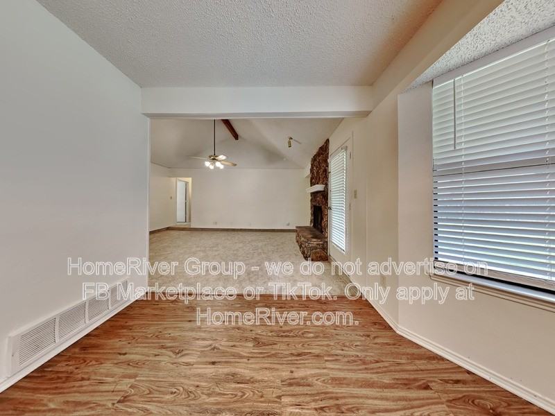 816 Castleview Dr - Photo 6 of 25