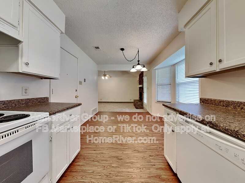 816 Castleview Dr - Photo 7 of 25