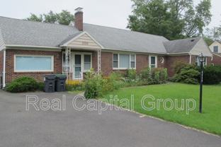 2204 Dean St - Photo 1 of 1