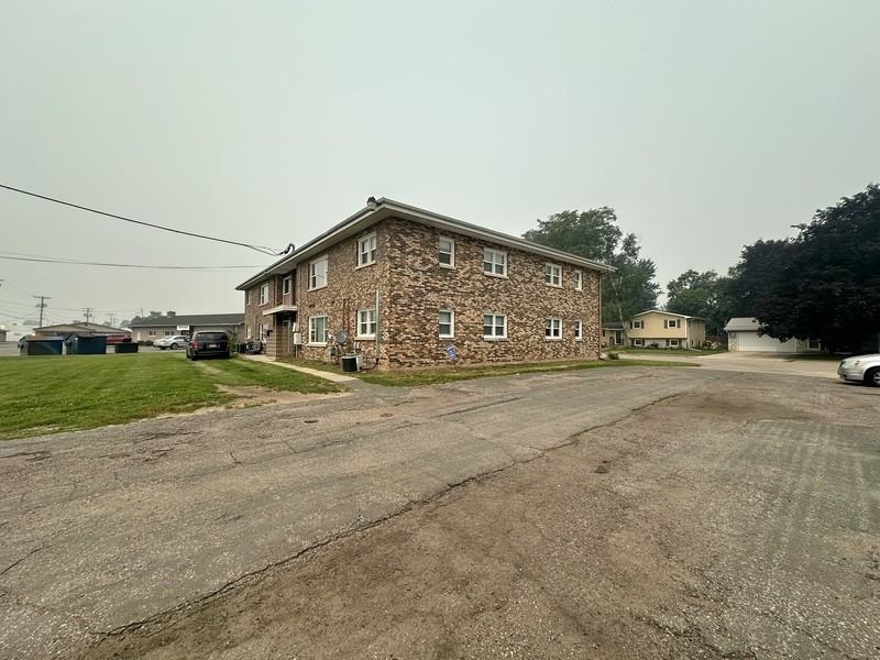 1024 E 5th St - Photo 7 of 11