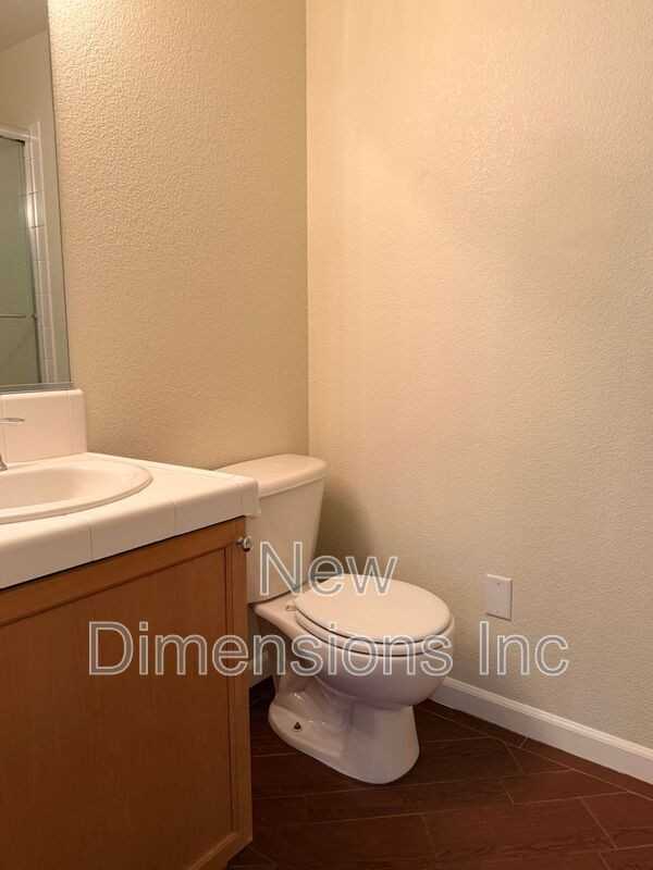 299 Gramercy Ln - Photo 4 of 14
