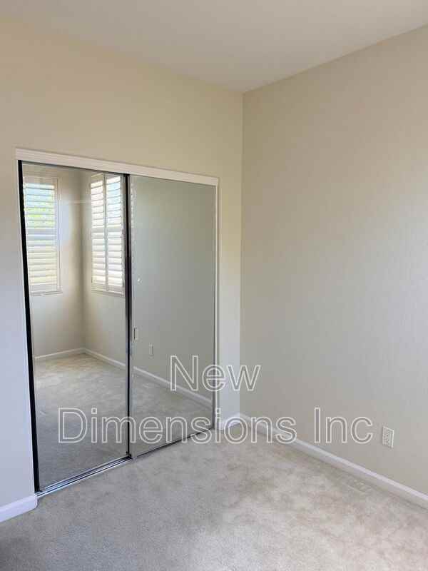 299 Gramercy Ln - Photo 7 of 14
