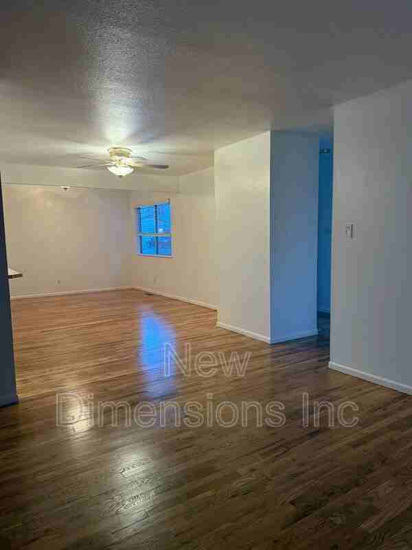 3234 Heights Dr - Photo 2 of 18