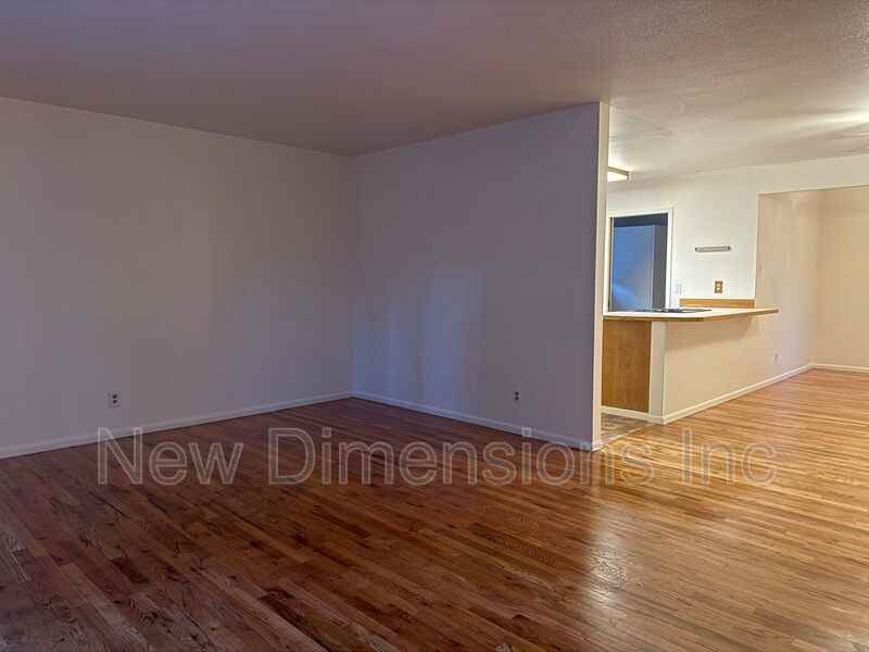 3234 Heights Dr - Photo 3 of 18