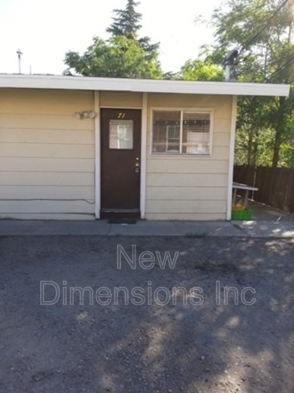 71 Vine St - Photo 2 of 13