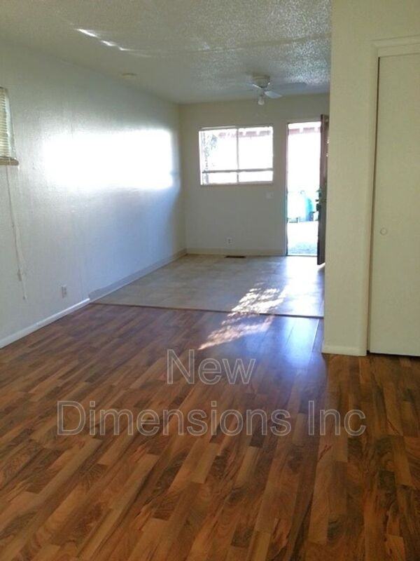71 Vine St - Photo 4 of 13