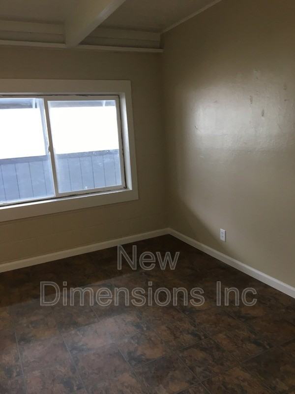 160 Linden St #4 - Photo 6 of 12