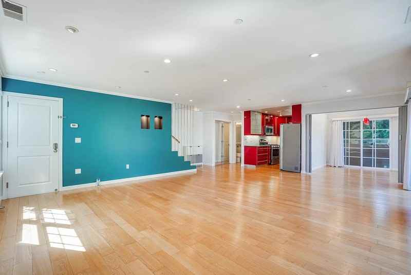 1349 Olive St #B - Photo 2 of 16