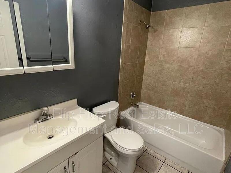 502 Mckeithan St #6B - Photo 3 of 4