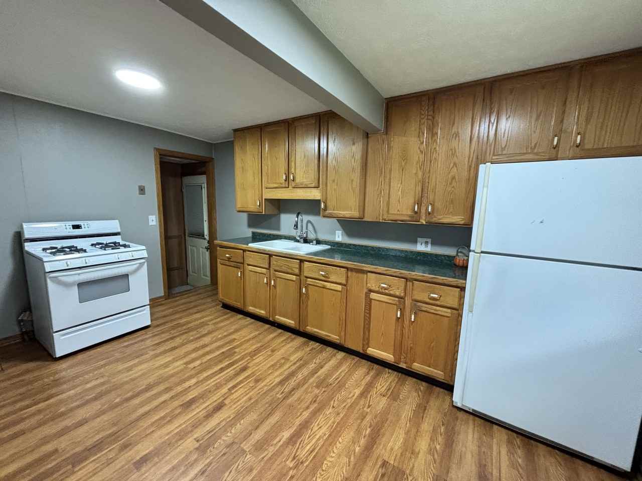 1638 Spring Ave Ne #1 - Photo 6 of 8