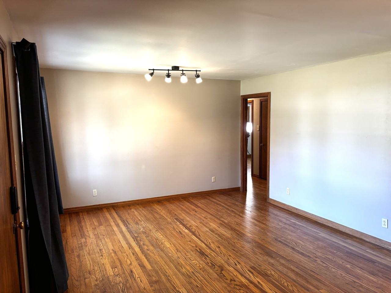 4106 Woodlawn Pike #1 - Photo 4 of 40