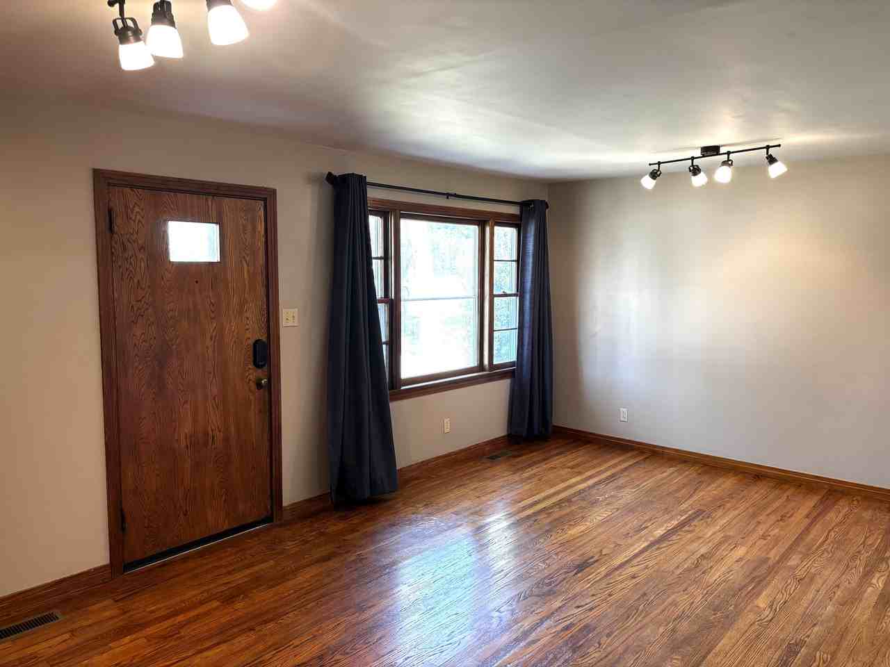 4106 Woodlawn Pike #1 - Photo 5 of 40