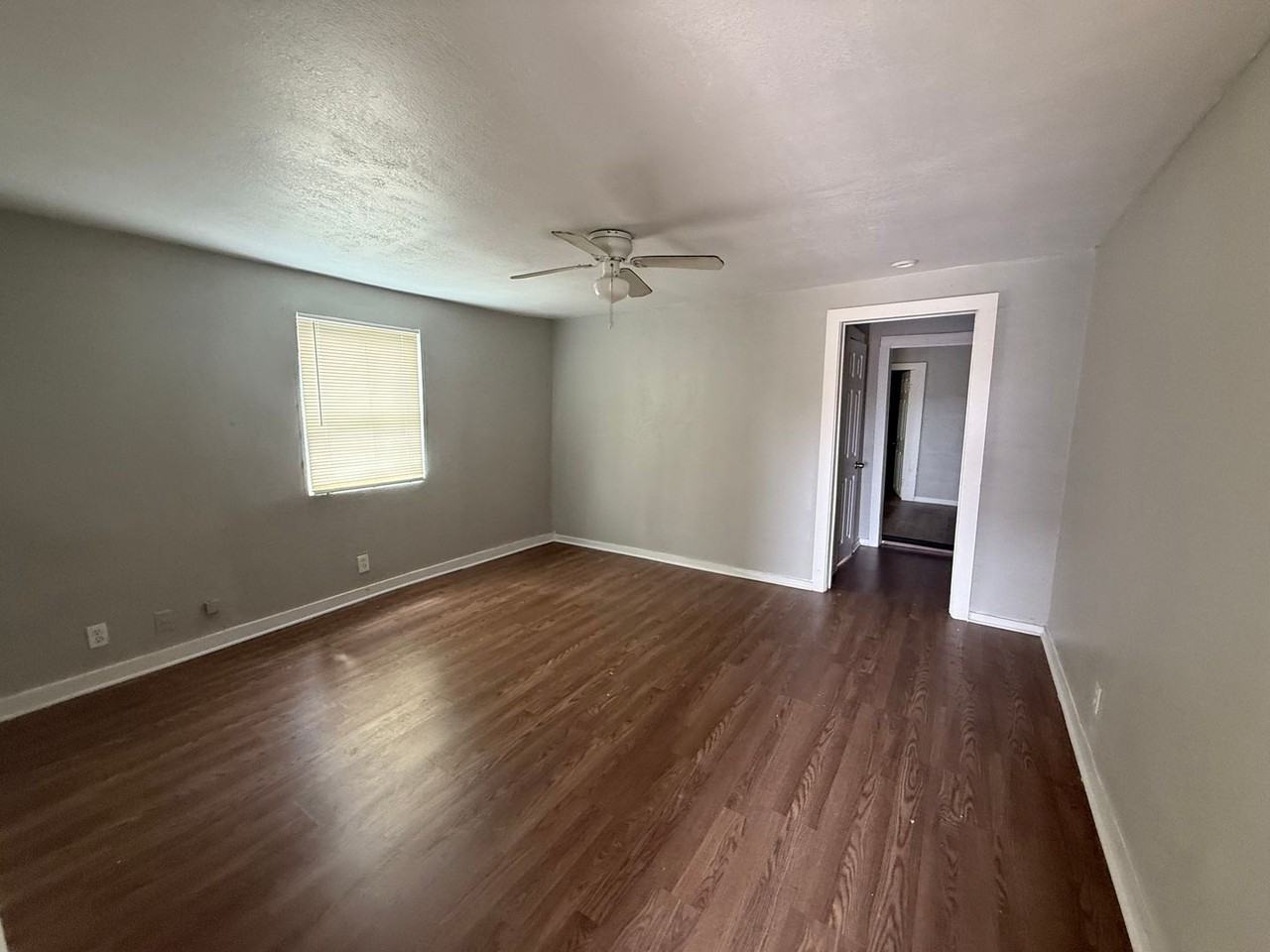 6602 Avenue R #C - Photo 2 of 8