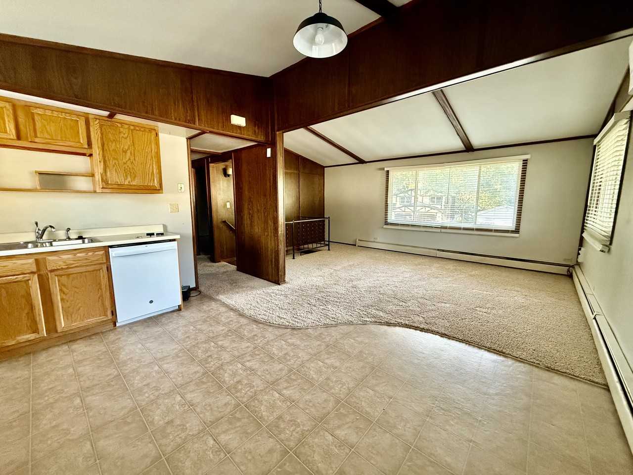 1907 Harrow Rd #1 - Photo 2 of 11