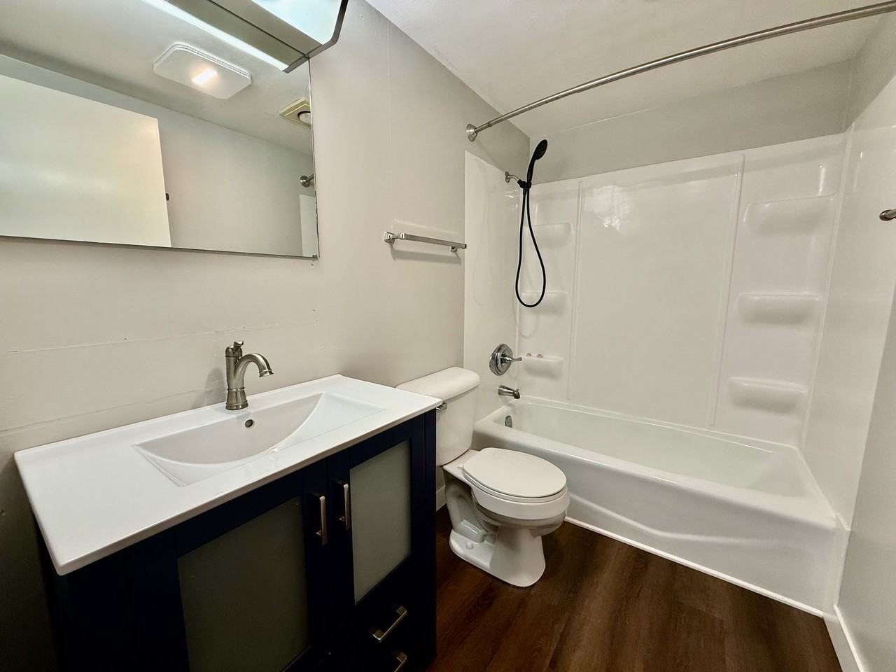 1907 Harrow Rd #1 - Photo 4 of 11