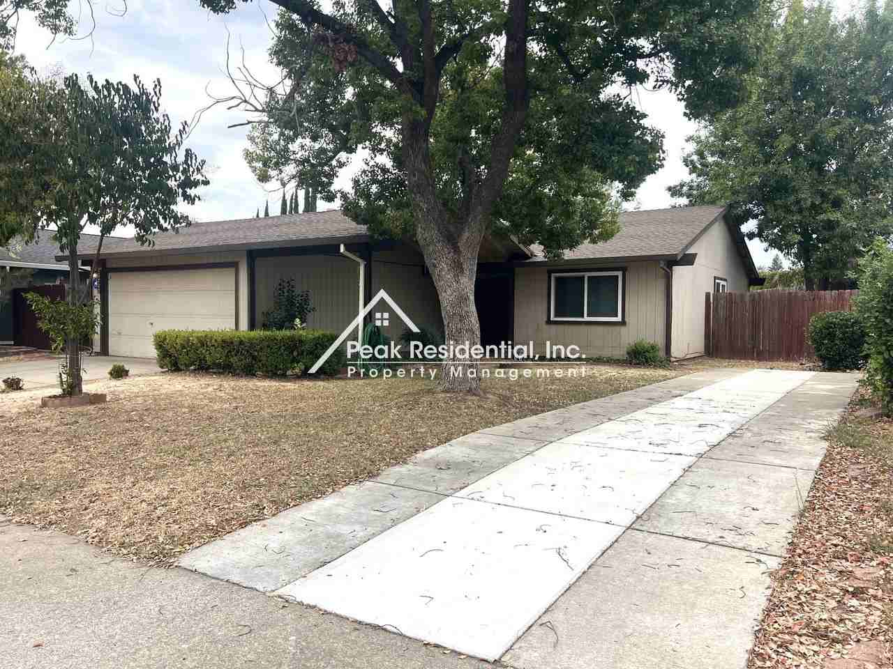 3222 Hogarth Dr