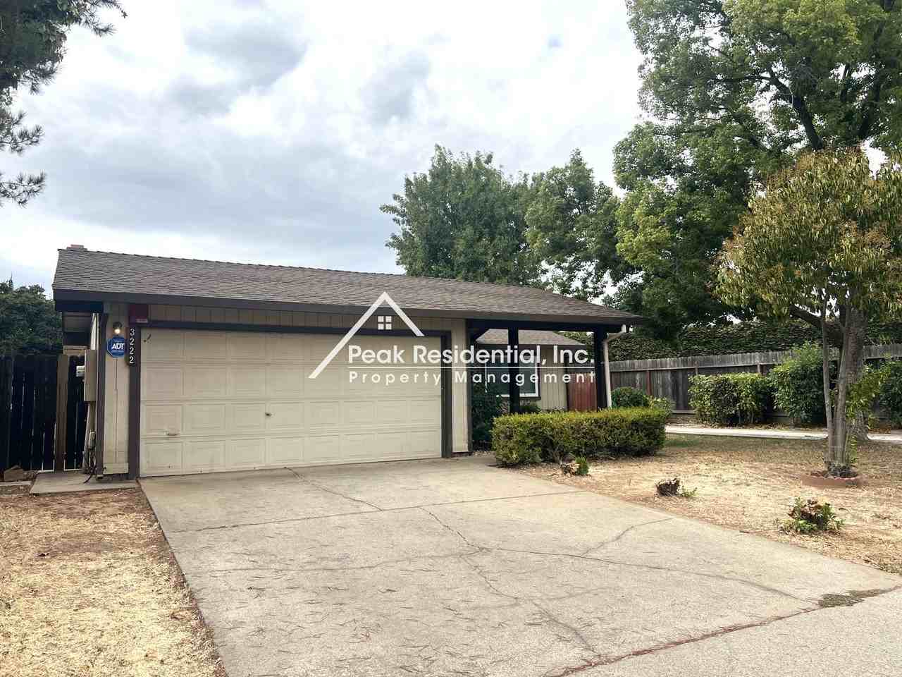3222 Hogarth Dr - Photo 2 of 29