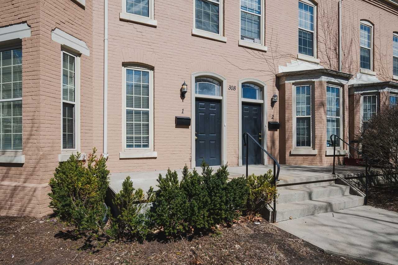 308 Queens Ave - Photo 3 of 18