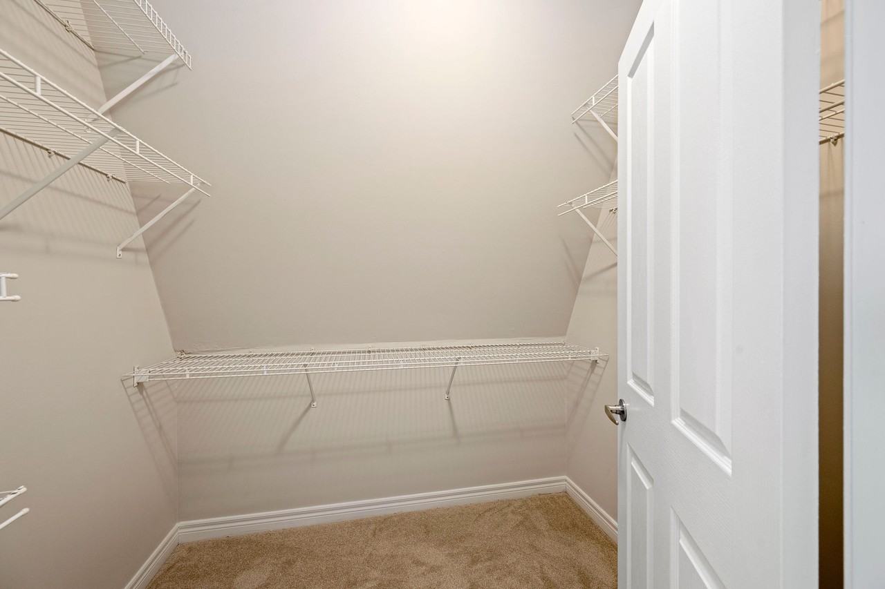 308 Queens Ave - Photo 6 of 18