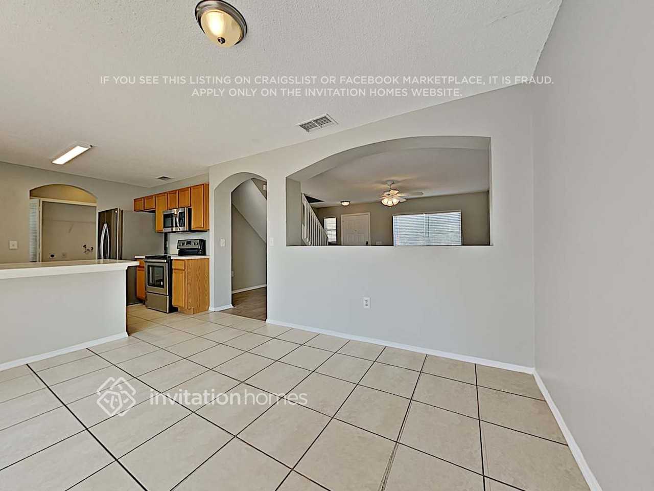 1444 Carey Glen Cir - Photo 5 of 18