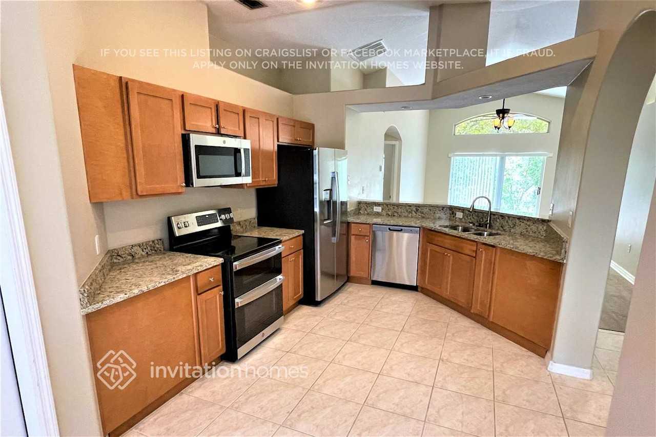 1434 Villa Hill Ct - Photo 4 of 10
