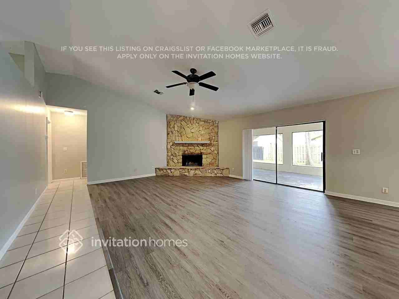 696 Blueberry Dr - Photo 3 of 17