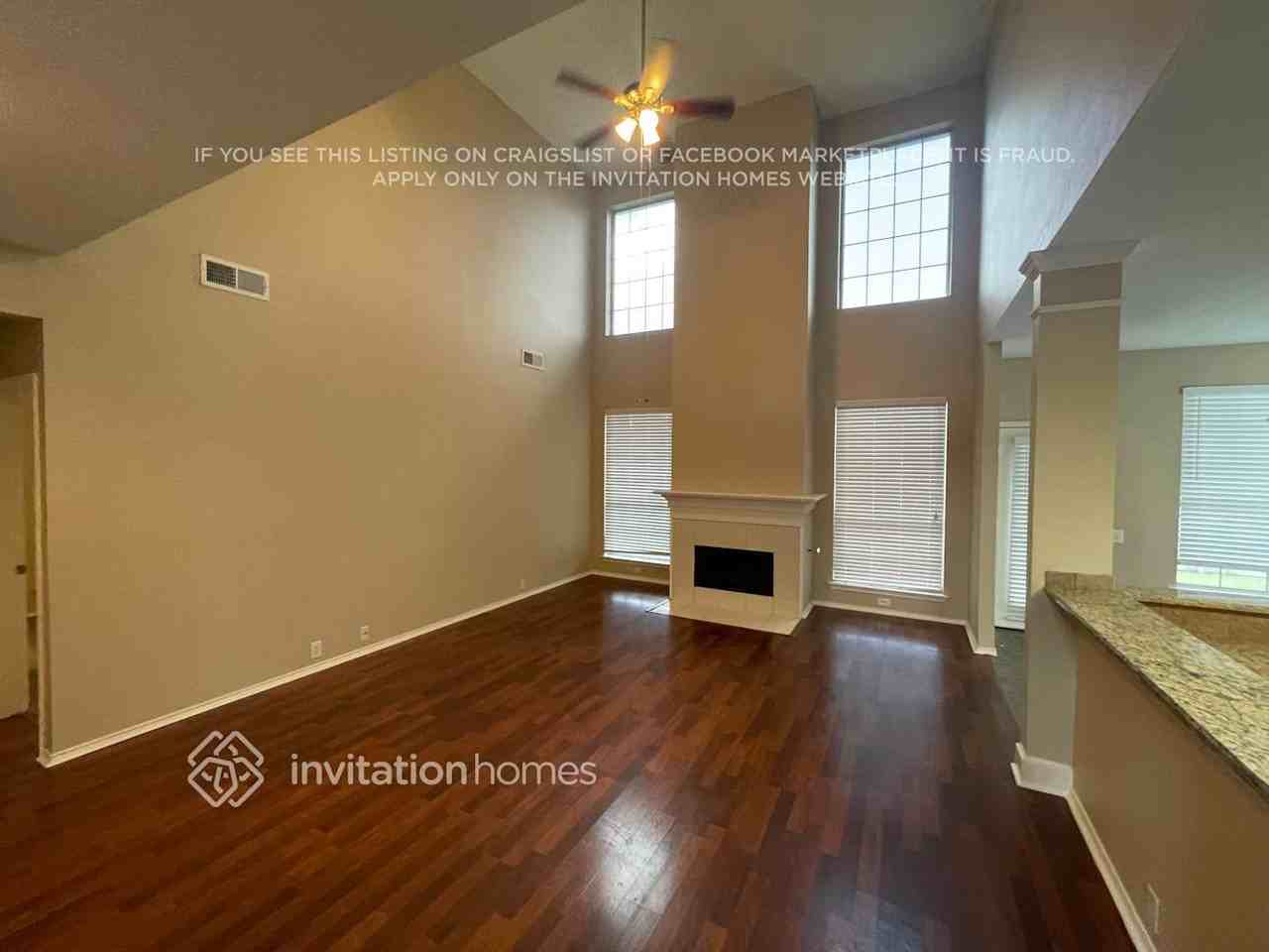 713 Saint Matthew Dr - Photo 2 of 9