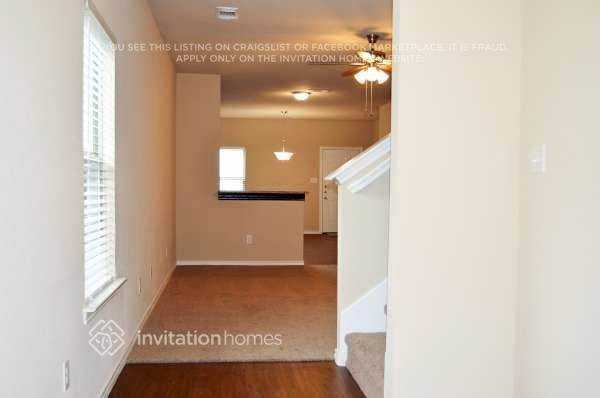 1801 Vineridge Ln - Photo 3 of 16