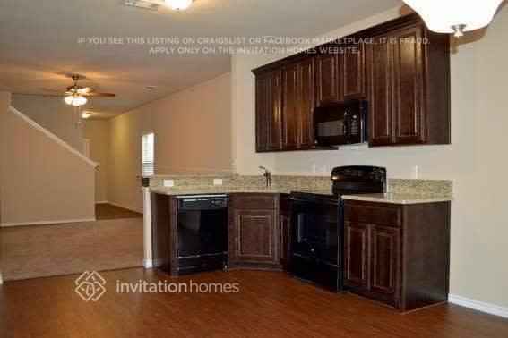 1801 Vineridge Ln - Photo 5 of 16