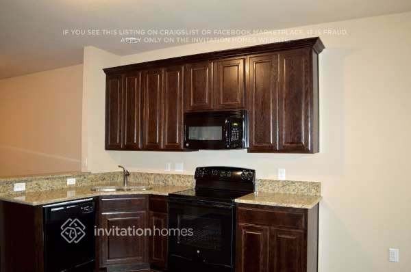 1801 Vineridge Ln - Photo 6 of 16