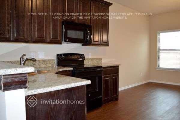1801 Vineridge Ln - Photo 7 of 16