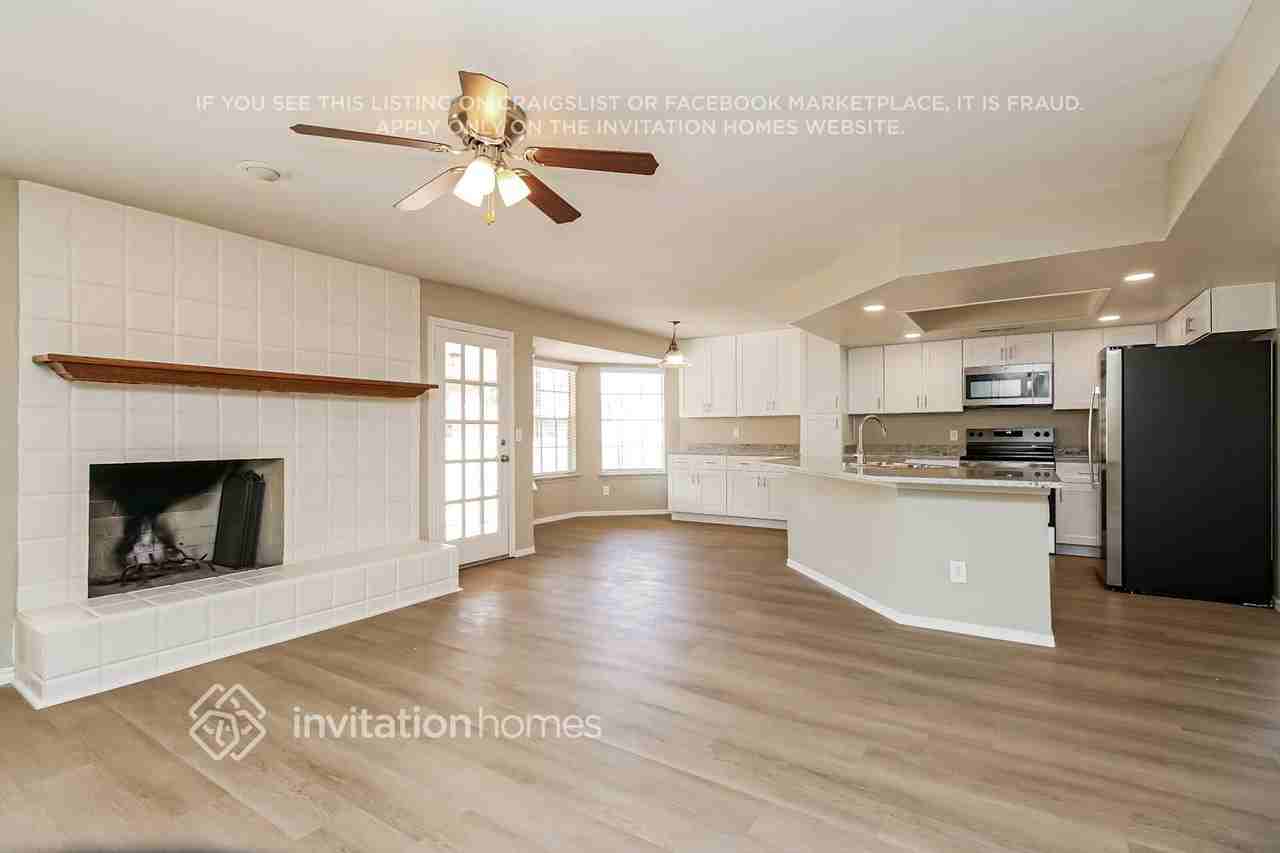 302 S Quail Ln - Photo 5 of 19