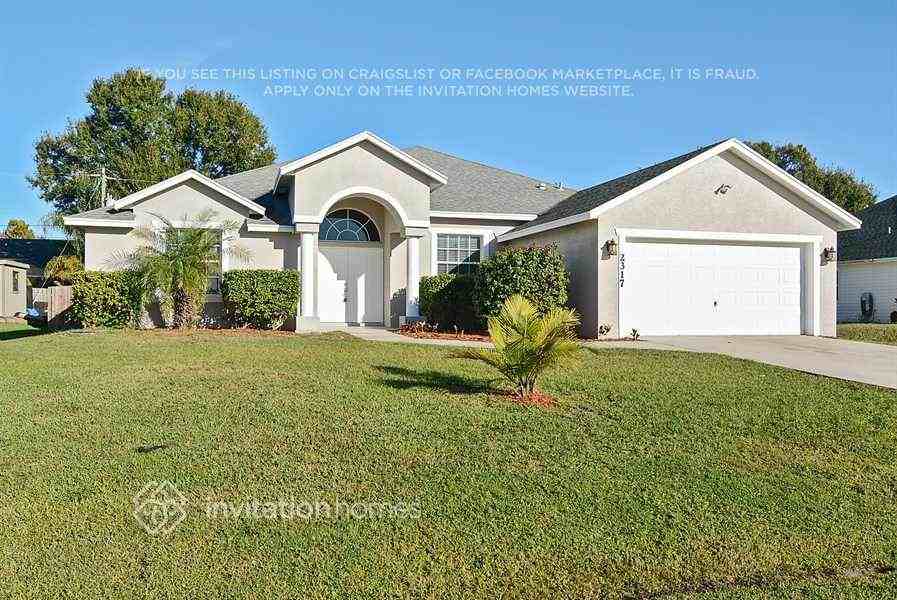 2317 Sw Fern Cir - Photo 2 of 19