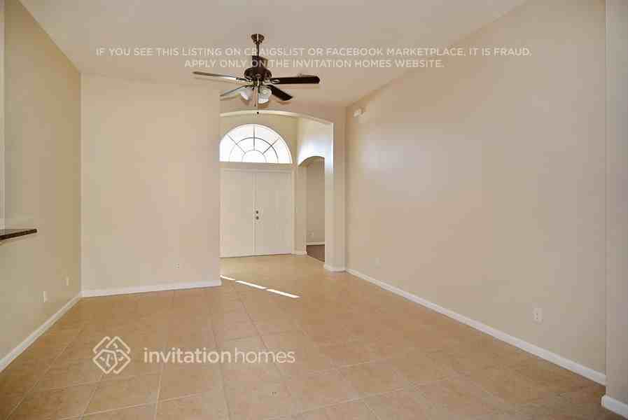 2317 Sw Fern Cir - Photo 4 of 19